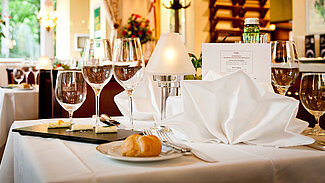 Eingedeckter Tisch im Restaurant Florian